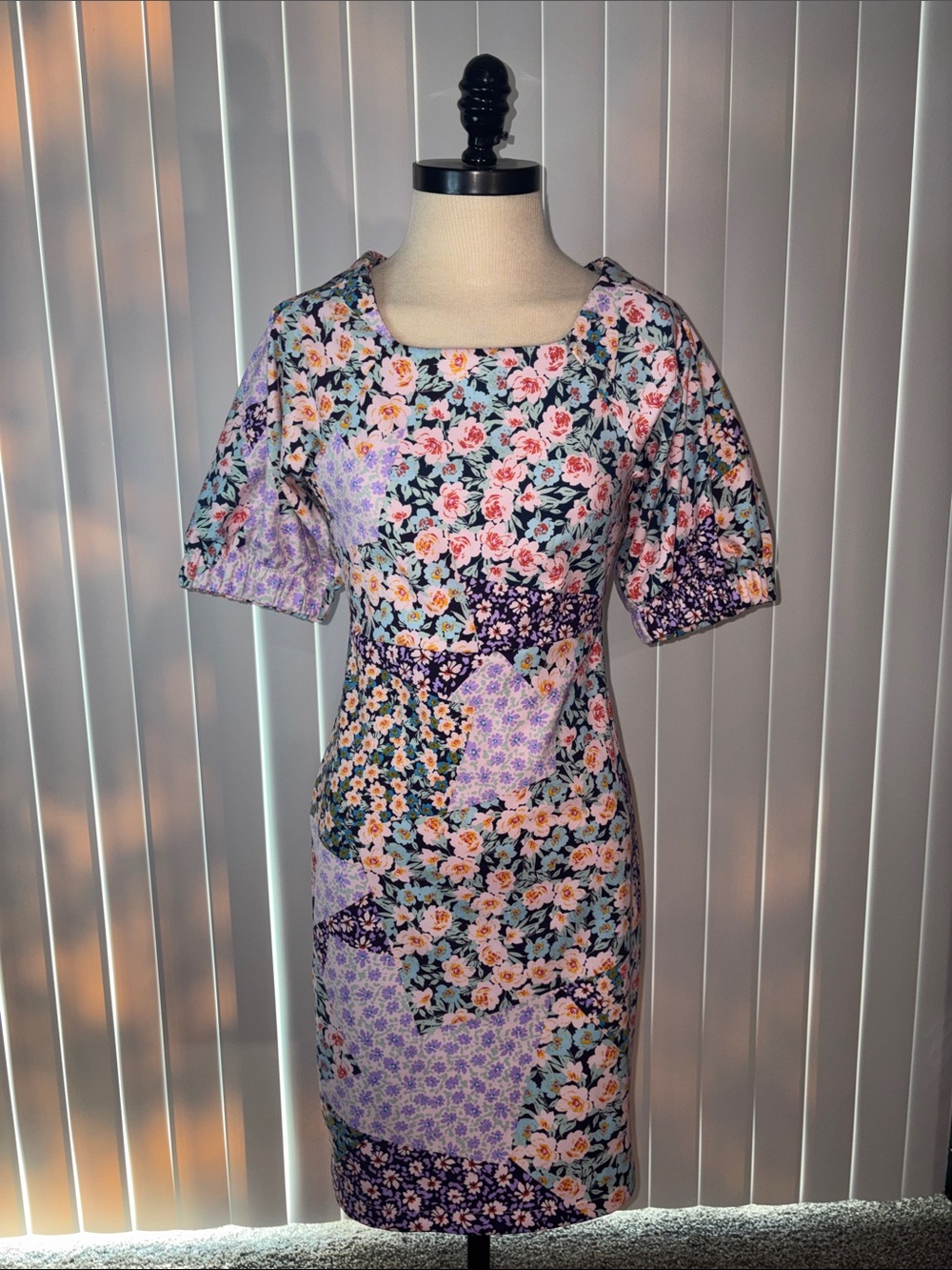 Daisy Fuentes Purple Floral Colorblock Sheath Dress Small Puff Sleeve Patchwork